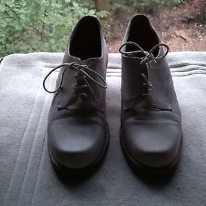 Kenneth Cole size 6